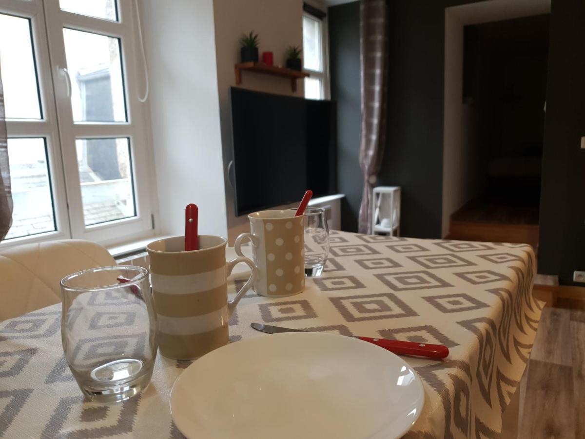 Becker Apartment Dinan Luaran gambar